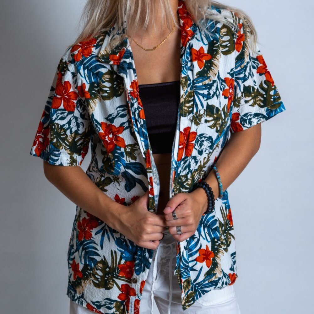 Goodiellow Hawaian Shirt Small sz White Blue Red Women